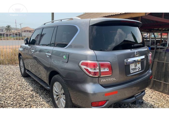 Nissan Patrol LE