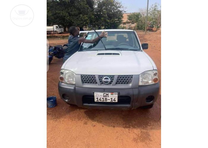 NISSAN PICKUP