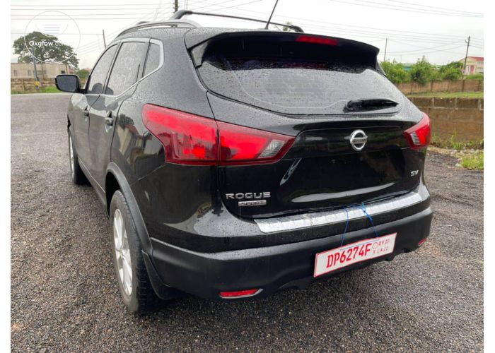 NISSAN ROGUE  SPORT 
