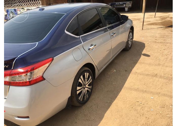 Nissan Sentra SV
