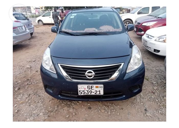 Nissan Versa