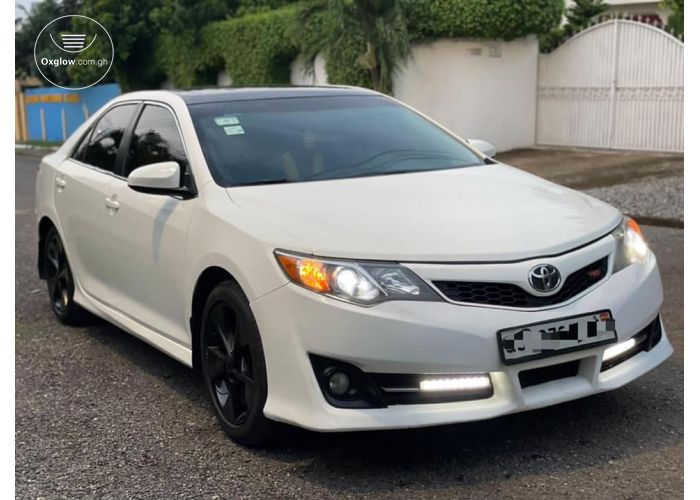 TOYOTA CAMRY SE 2014 MODEL