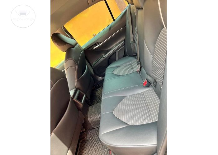 Toyota Camry SE 2018 Model