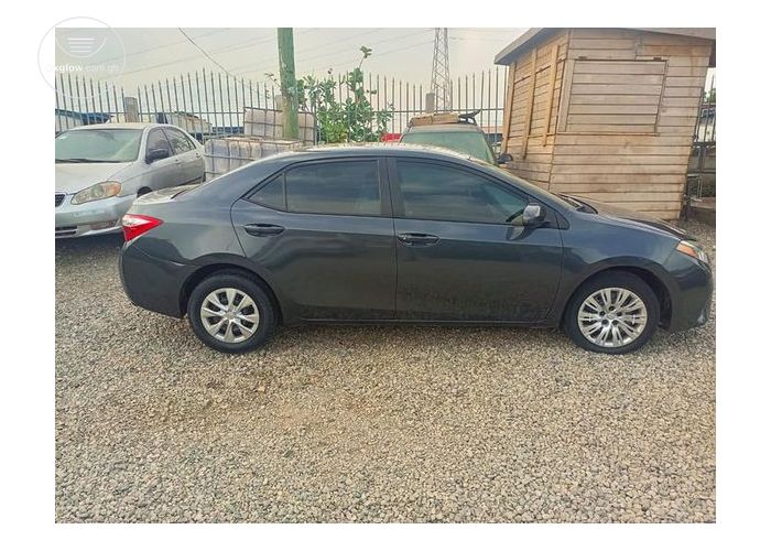 TOYOTA COROLLA