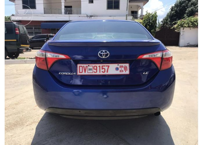 Toyota Corolla LE 