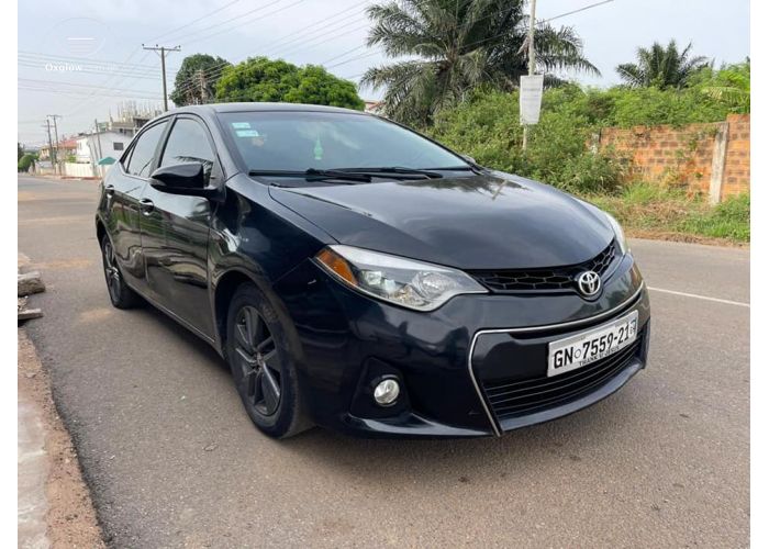 Toyota Corolla LE Basic