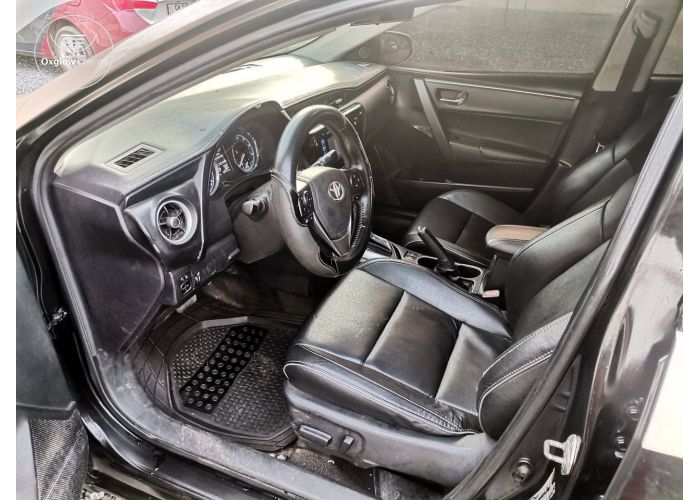 Toyota Corolla SE