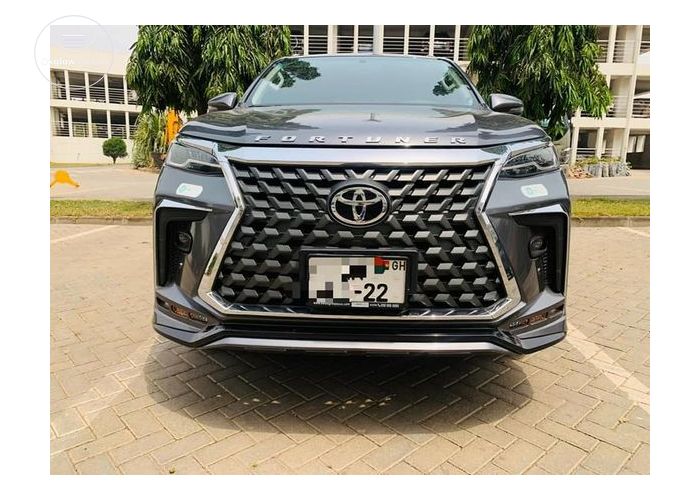 Toyota Fortuner 