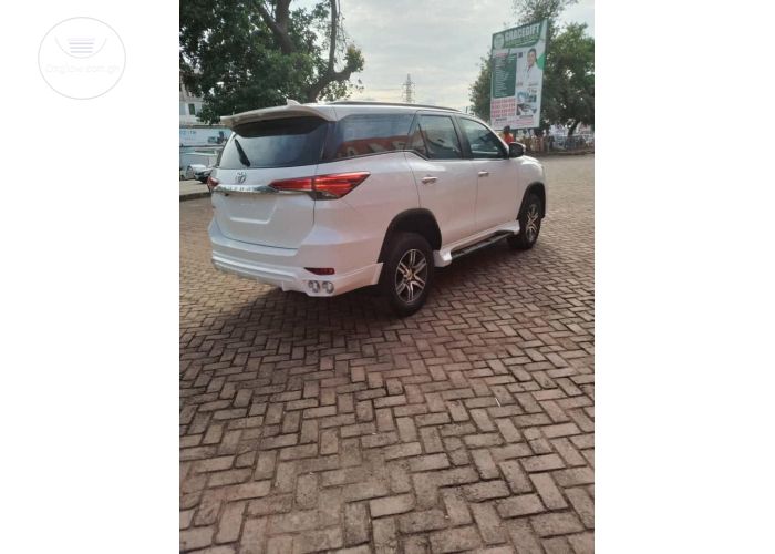Toyota Fortuner 