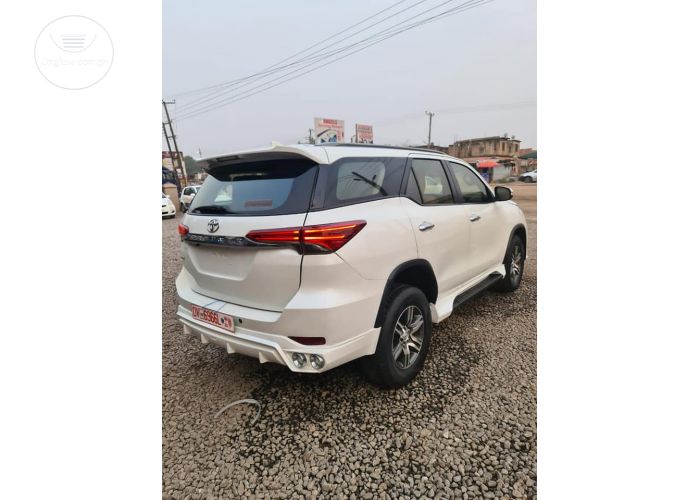 Toyota Fortuner EXR