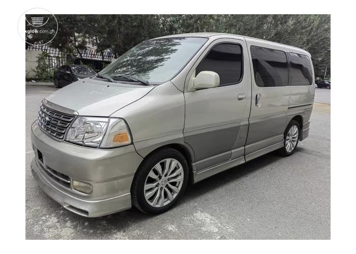 Toyota Hiace 