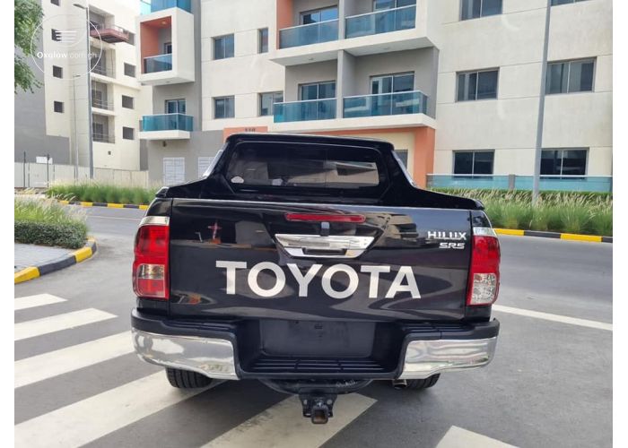 Toyota Hilux 