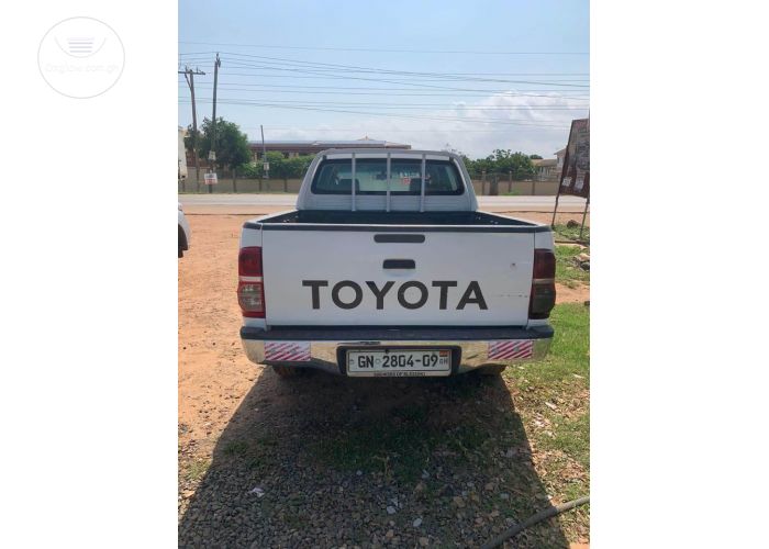 Toyota Hilux VVT-i 4x4 2011 Model