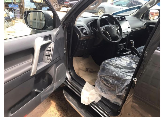 Toyota Landcruiser Prado