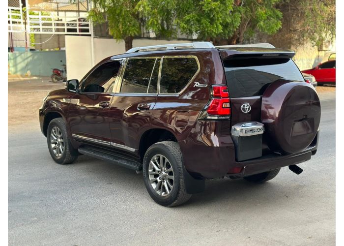 Toyota Landcruiser Prado