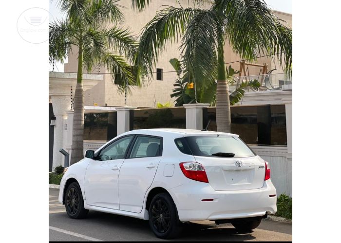 Toyota Matrix L Hatchback