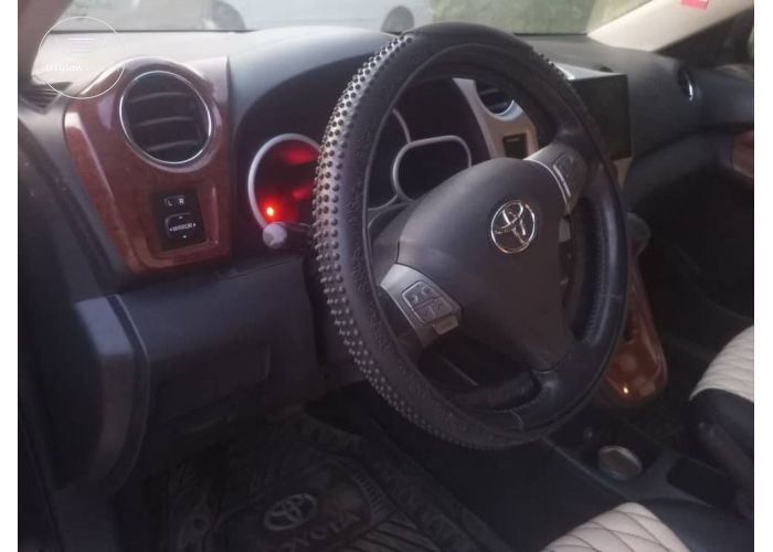 Toyota Matrix S