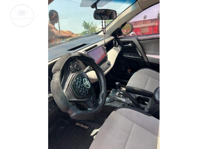 TOYOTA RAV4 XLE 2016