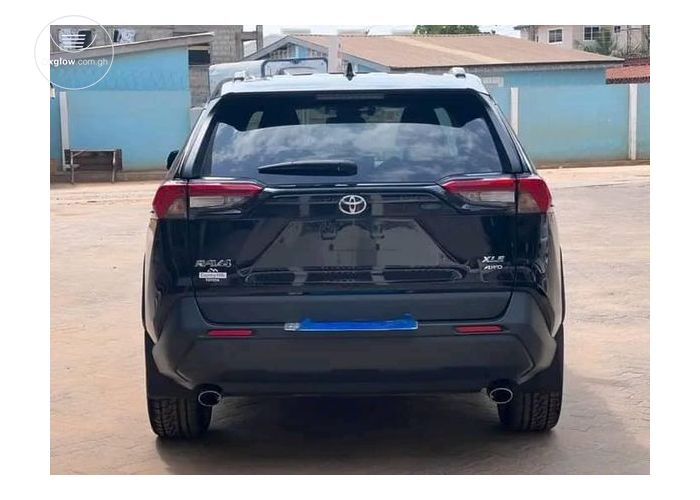 Toyota RAV4 XLE