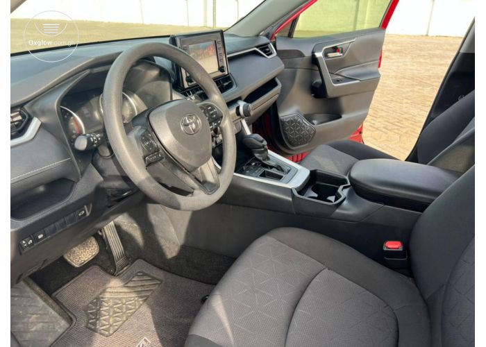 Toyota RAV4 XLE FWD