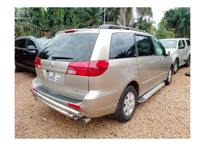 Toyota Sienna 7 Seater