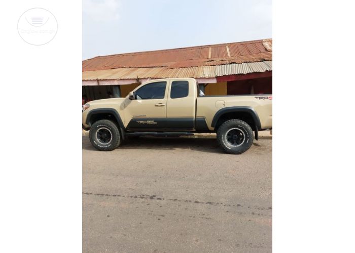 Toyota Tacoma 