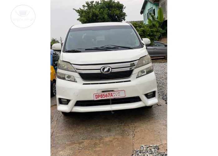 Toyota Vellfire Mini Van