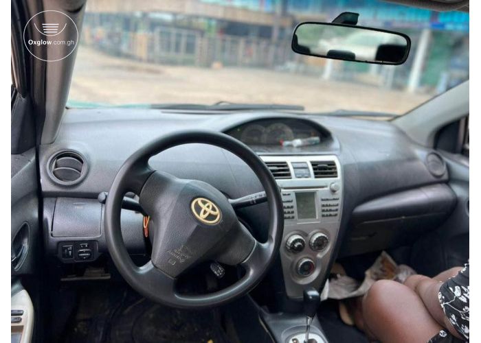 Toyota yaris 2010 Model 