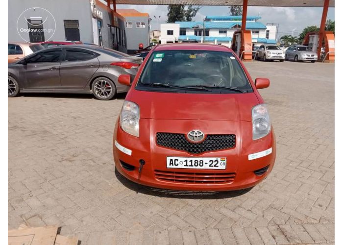 TOYOTA YARIS