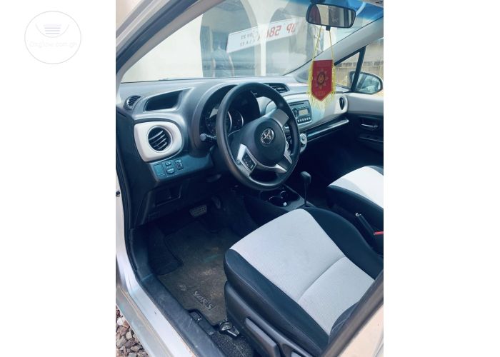 Toyota Yaris LE