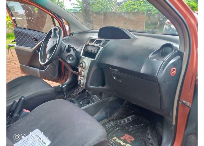 Toyota Yaris SE