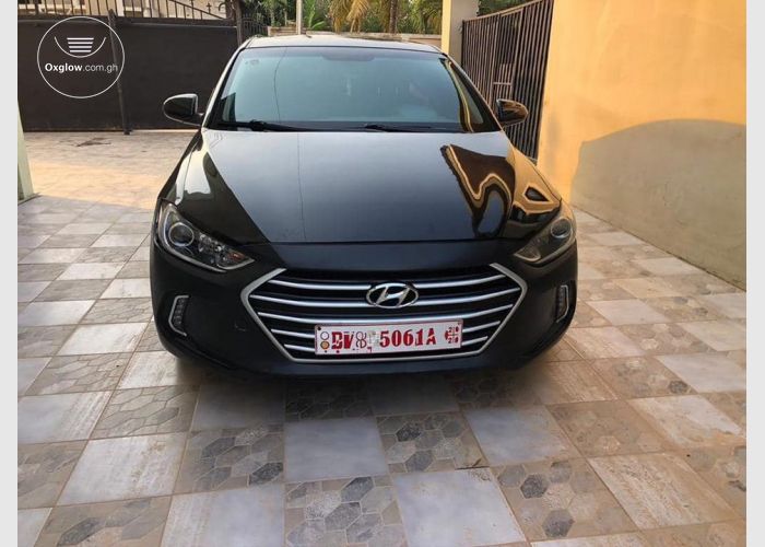 2017 HYUNDAI ELANTRA