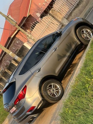 2017 HYUNDAI SANTA Fe