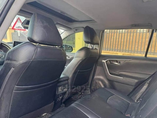 2020 Rav4 XLE Premium