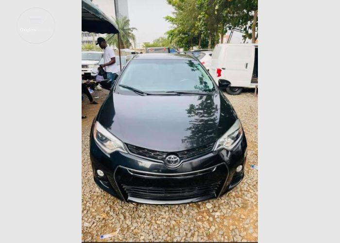 Black Toyota Corolla Sport 2015 Model - Unregistered