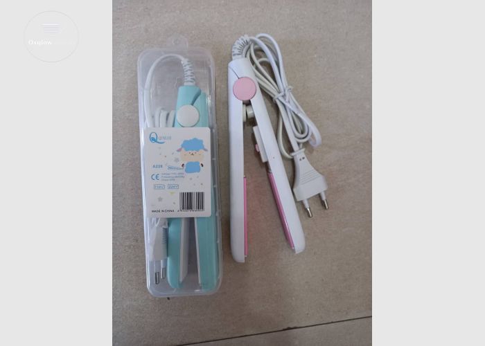 Hair straightener