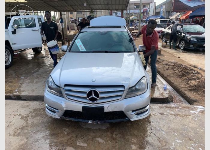 Mercedes Benz C250 2013 Model