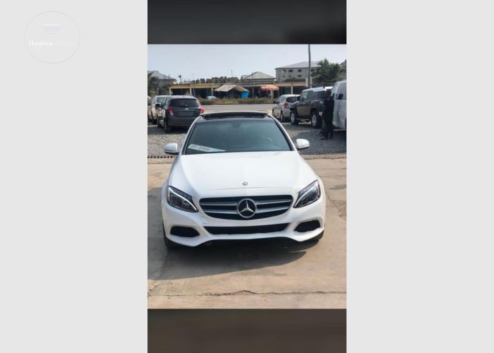 Mercedes Benz C300 4Matic 2017 Model