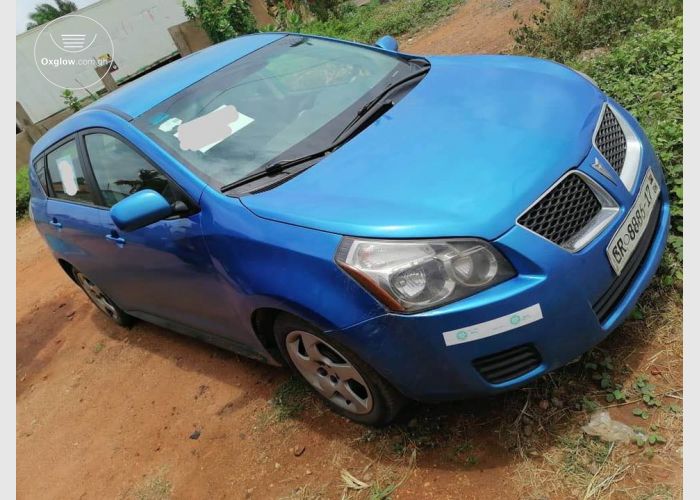 Pontiac Vibe 2011 Model