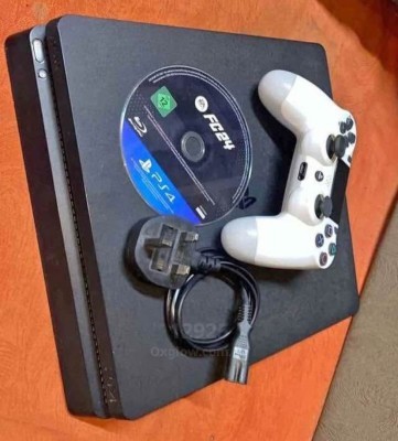 Sony PlayStation 4slim