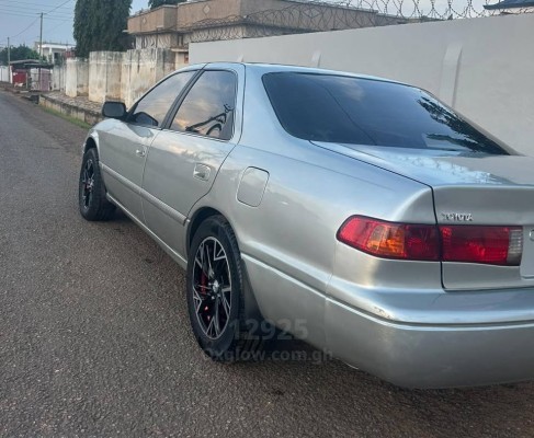Toyota Camry 2003model 