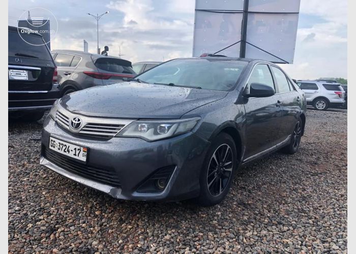Toyota Camry GL 2012 Model