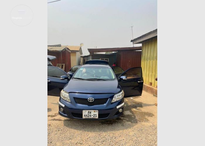 TOYOTA COROLLA 2010 MODEL