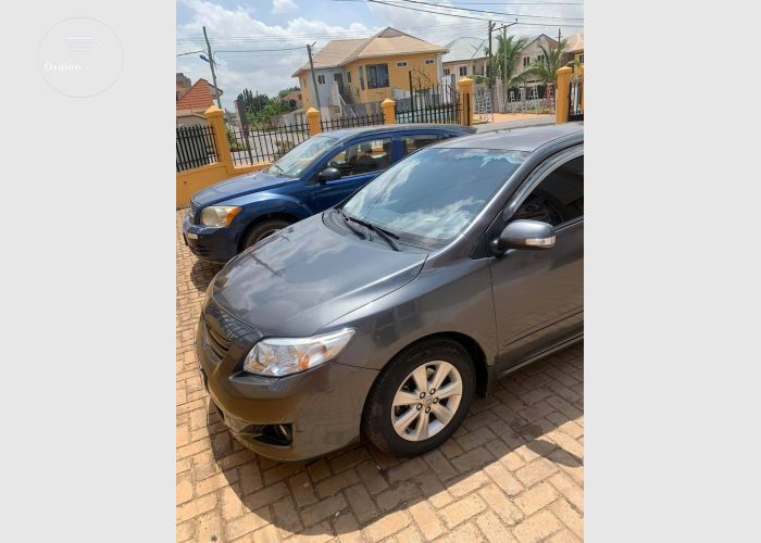 Toyota Corolla LE 2010 Model