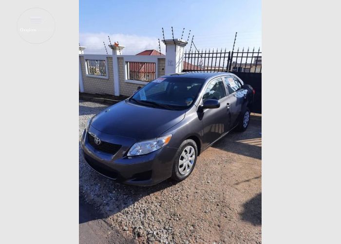 Toyota Corolla LE 2010 Model
