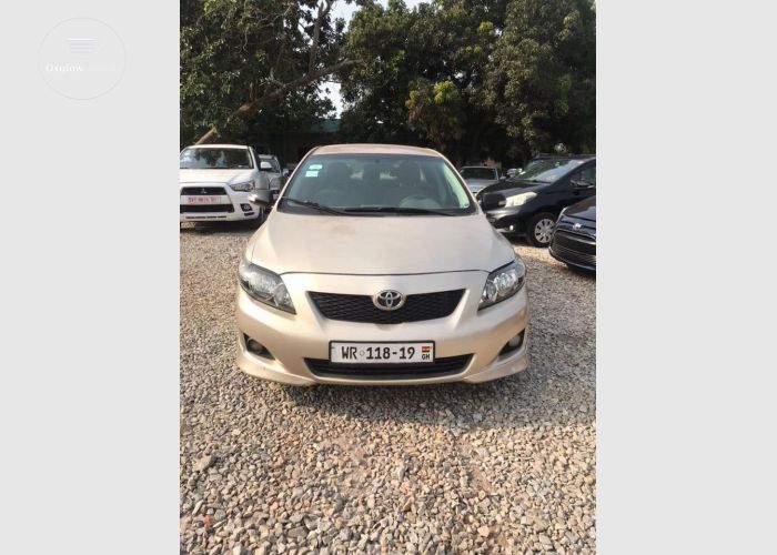 Toyota Corolla LE 2010 Model