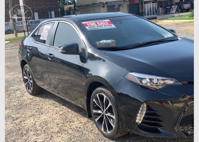 Toyota Corolla SE 2017 Model