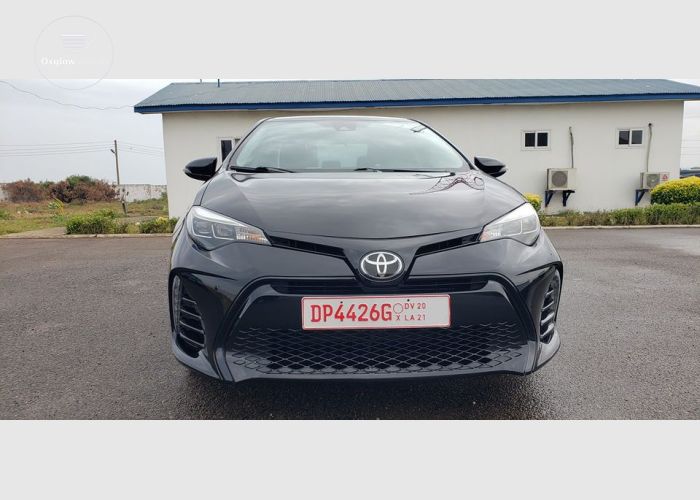 Toyota Corolla SE 2017 Model