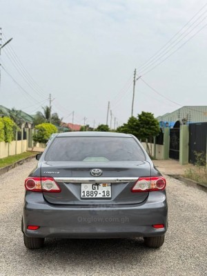 TOYOTA COROLLA SEDAN