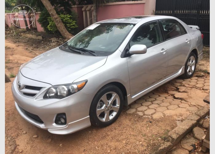 Toyota Corolla Sports 2013 Model